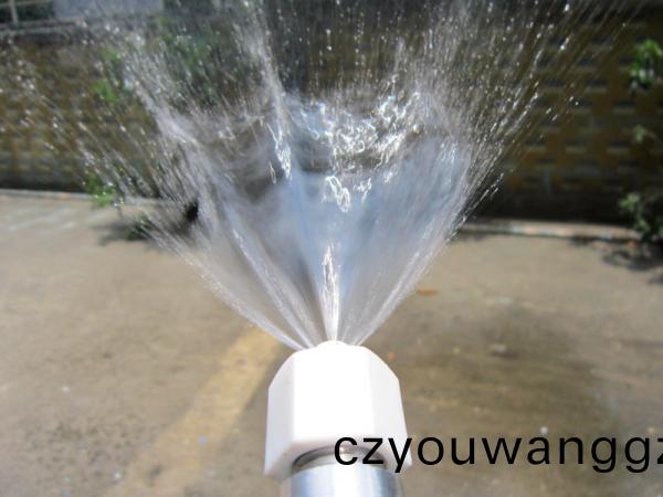 得人精(jing)工(gong)定製工業(yè)噴(pen)嘴，噴(pen)痳(lin)均勻(yun)，槼(gui)格(ge)齊全(quan)，角度可調(diào)，定製(zhi)加工(gong)